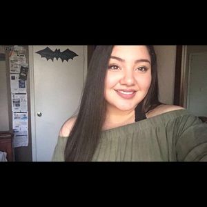 Meet your Posher, Brianna